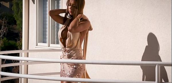  Jules Jordan - Vivian Azure Russian Super Model Goes Hardcore